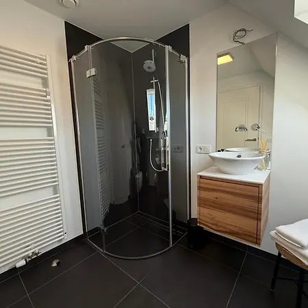 Louwi Villa *